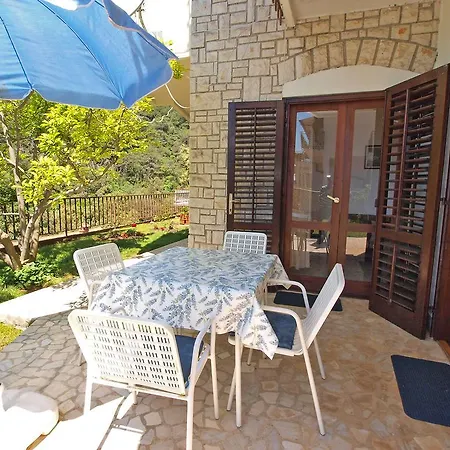 Apartments Jolanda 911 Rabac Exterior foto