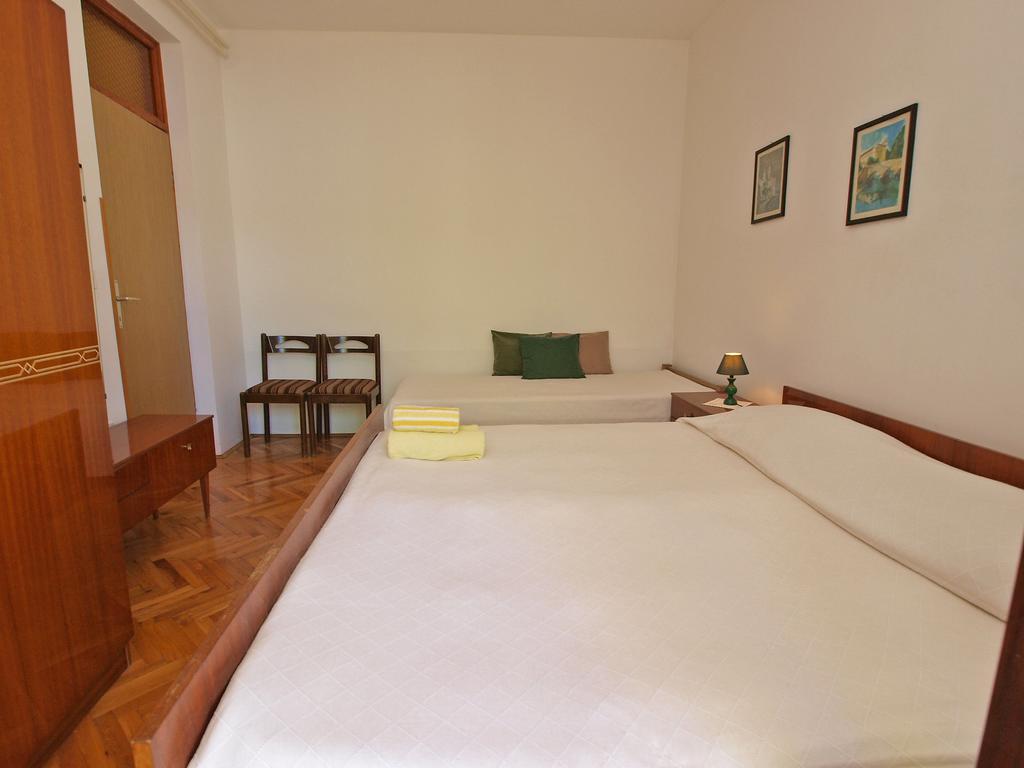 Jolanda 911 Apartment