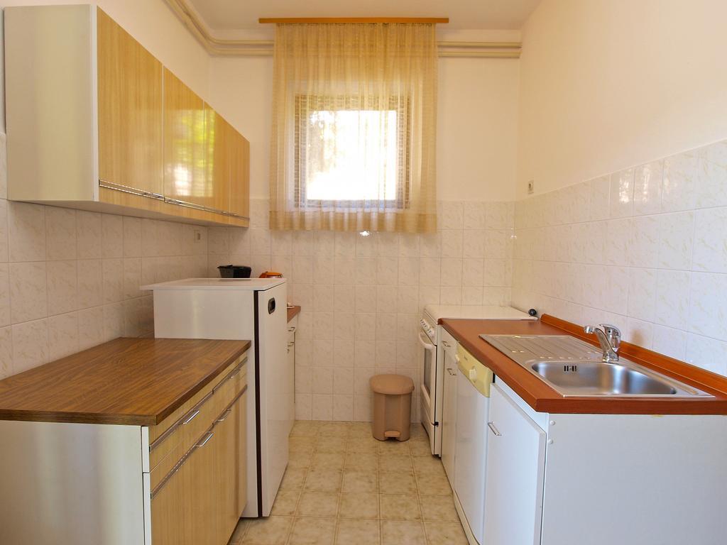 Apartment Jolanda 911 *